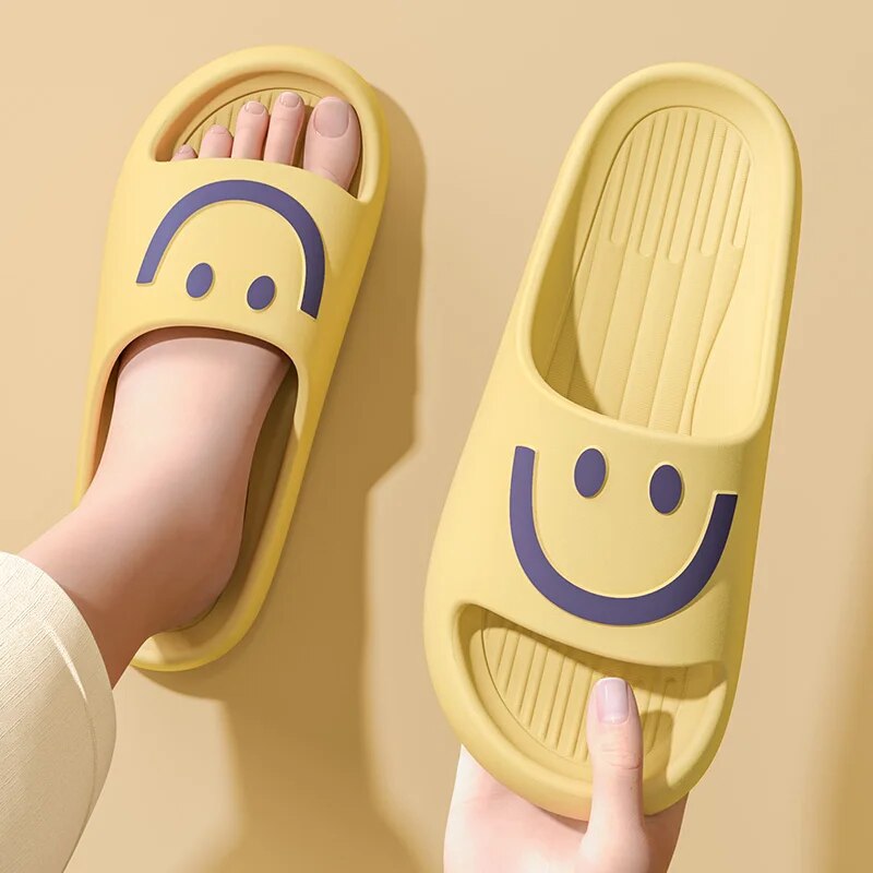 Smiley Face Cloud Slippers Wom - Men Shoes On Sale recension och pris
